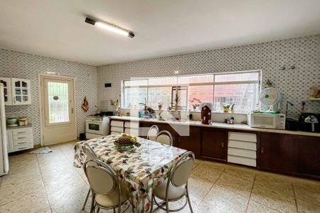 Casa à venda com 315m², 3 quartos e 6 vagasCozinha