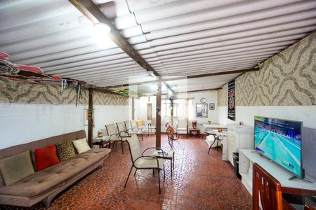 Casa à venda com 280m², 3 quartos e 1 vaga Casa à venda com 280m², 3 quartos e 1 vagaÁrea de lazer