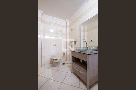 Apartamento à venda com 200m², 3 quartos e 2 vagas Apartamento à venda com 200m², 3 quartos e 2 vagasSuíte - Banheiro