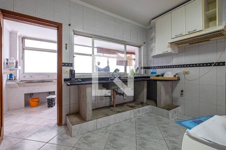 Apartamento à venda com 200m², 3 quartos e 2 vagas Apartamento à venda com 200m², 3 quartos e 2 vagasCozinha
