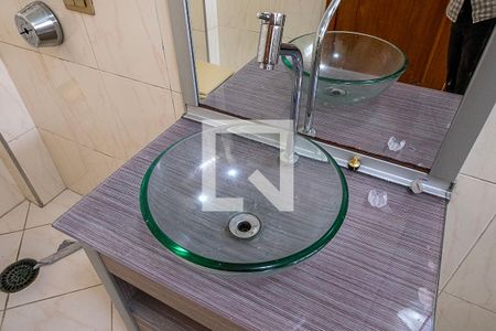 Apartamento à venda com 200m², 3 quartos e 2 vagas Apartamento à venda com 200m², 3 quartos e 2 vagasSuíte - Banheiro