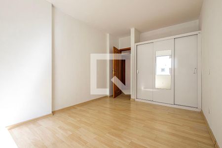 Apartamento à venda com 200m², 3 quartos e 2 vagas Apartamento à venda com 200m², 3 quartos e 2 vagasQuarto 2