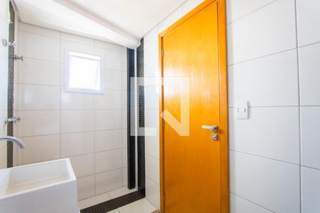 Apartamento à venda com 120m², 3 quartos e 3 vagasBanheiro do quarto 1