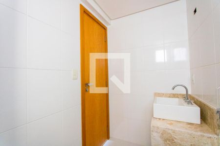 Apartamento à venda com 120m², 3 quartos e 3 vagasBanheiro do quarto 2