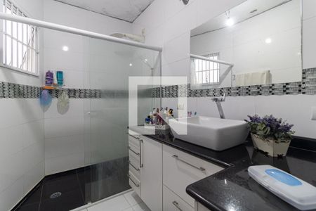 Casa à venda com 350m², 5 quartos e 6 vagas Casa à venda com 350m², 5 quartos e 6 vagasBanheiro da Suíte 1