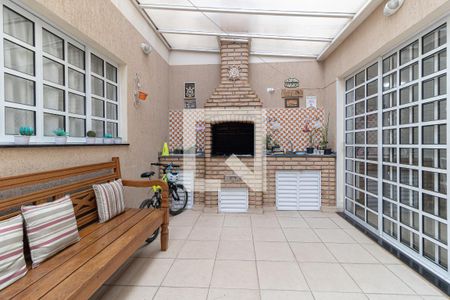 Casa à venda com 350m², 5 quartos e 6 vagas Casa à venda com 350m², 5 quartos e 6 vagasÁrea da Churrasqueira