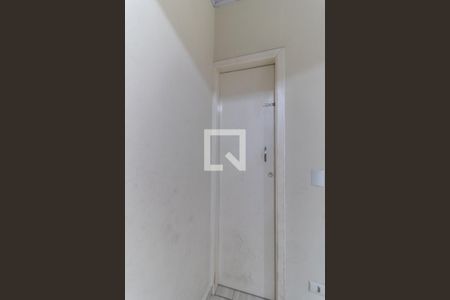 Casa à venda com 350m², 5 quartos e 6 vagas Casa à venda com 350m², 5 quartos e 6 vagasAcesso para a Caixa Dàgua