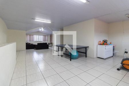 Casa à venda com 350m², 5 quartos e 6 vagas Casa à venda com 350m², 5 quartos e 6 vagasCobertura