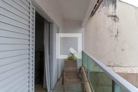 Casa à venda com 350m², 5 quartos e 6 vagas Casa à venda com 350m², 5 quartos e 6 vagasVaranda da Suíte 1