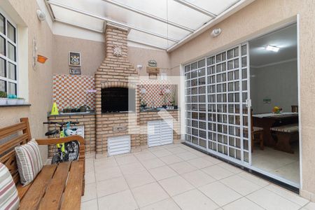 Casa à venda com 350m², 5 quartos e 6 vagas Casa à venda com 350m², 5 quartos e 6 vagasÁrea da Churrasqueira
