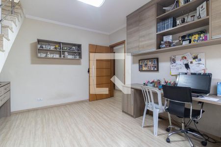 Casa à venda com 350m², 5 quartos e 6 vagas Casa à venda com 350m², 5 quartos e 6 vagasQuarto 4