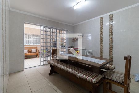 Casa à venda com 350m², 5 quartos e 6 vagas Casa à venda com 350m², 5 quartos e 6 vagasSala de Jantar