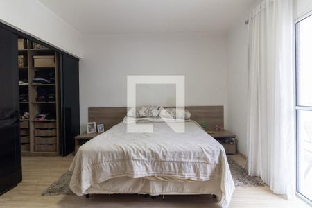 Casa à venda com 350m², 5 quartos e 6 vagas Casa à venda com 350m², 5 quartos e 6 vagasSuíte 1