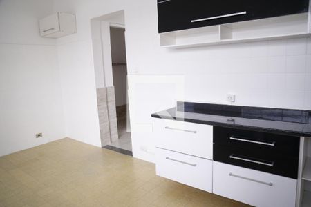 Casa para alugar com 178m², 3 quartos e 2 vagasCozinha