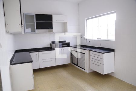 Casa para alugar com 178m², 3 quartos e 2 vagasCozinha