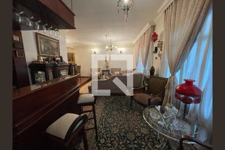 Casa à venda com 397m², 4 quartos e 4 vagas