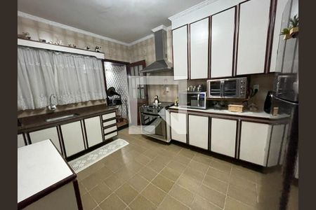 Casa à venda com 397m², 4 quartos e 4 vagas
