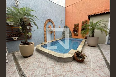 Casa à venda com 397m², 4 quartos e 4 vagas