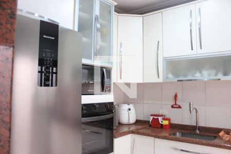 Casa à venda com 260m², 4 quartos e 4 vagasCozinha