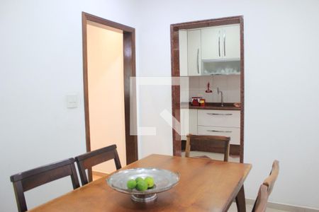 Casa à venda com 260m², 4 quartos e 4 vagasCozinha