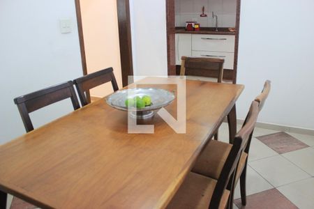 Casa à venda com 260m², 4 quartos e 4 vagasCozinha