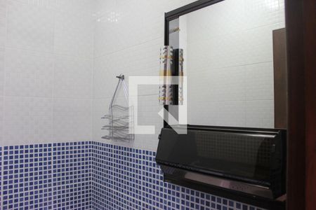 Casa à venda com 260m², 4 quartos e 4 vagasBanheiro da edícula