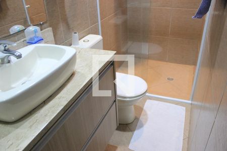 Casa à venda com 260m², 4 quartos e 4 vagasBanheiro da Suíte 3