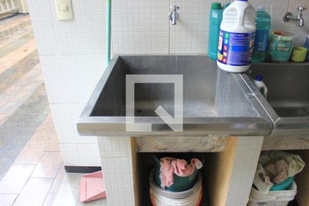 Casa à venda com 260m², 4 quartos e 4 vagasLavanderia