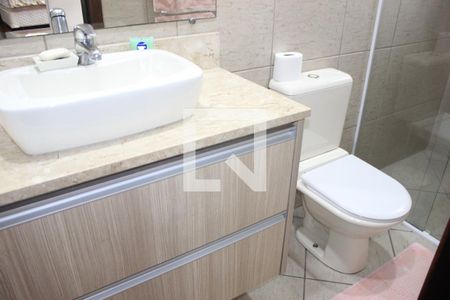 Casa à venda com 260m², 4 quartos e 4 vagasBanheiro da Suíte 2