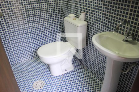 Casa à venda com 260m², 4 quartos e 4 vagasBanheiro da edícula