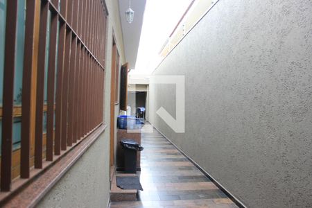 Casa à venda com 260m², 4 quartos e 4 vagasQuintal lateral