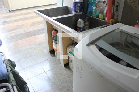 Casa à venda com 260m², 4 quartos e 4 vagasLavanderia