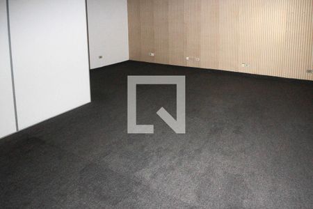 Casa à venda com 360m², 3 quartos e 5 vagas Casa à venda com 360m², 3 quartos e 5 vagasEdícula