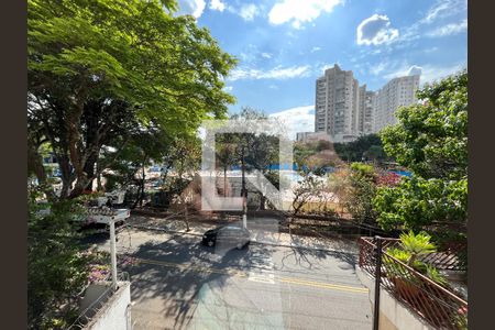 Casa à venda com 200m², 3 quartos e 2 vagasVista Quarto 1