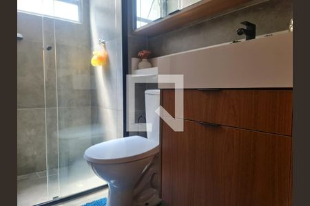 Apartamento à venda com 38m², 2 quartos e 1 vaga Apartamento à venda com 38m², 2 quartos e 1 vagaBanheiro social