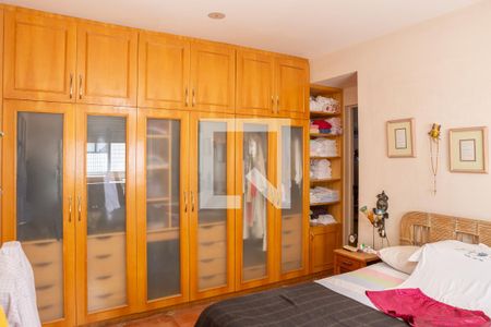 Apartamento à venda com 150m², 4 quartos e 2 vagasSuíte