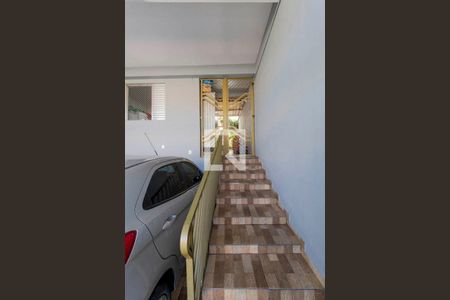 Casa à venda com 214m², 3 quartos e 2 vagas Casa à venda com 214m², 3 quartos e 2 vagasEntrada