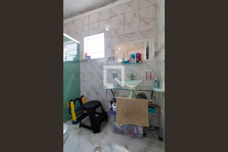 Casa à venda com 214m², 3 quartos e 2 vagas Casa à venda com 214m², 3 quartos e 2 vagasBanheiro 1