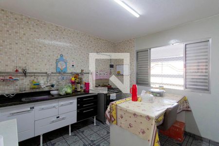 Casa à venda com 214m², 3 quartos e 2 vagas Casa à venda com 214m², 3 quartos e 2 vagasCozinha