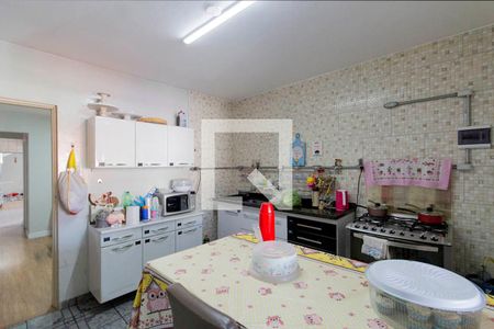 Casa à venda com 214m², 3 quartos e 2 vagas Casa à venda com 214m², 3 quartos e 2 vagasCozinha