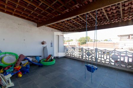 Casa à venda com 214m², 3 quartos e 2 vagas Casa à venda com 214m², 3 quartos e 2 vagasVaranda Quarto 2