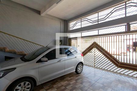 Casa à venda com 214m², 3 quartos e 2 vagas Casa à venda com 214m², 3 quartos e 2 vagasGaragem