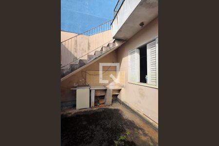 Casa à venda com 180m², 3 quartos e 8 vagasÁrea de Serviço