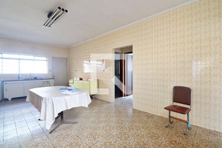 Casa à venda com 180m², 3 quartos e 8 vagasCozinha