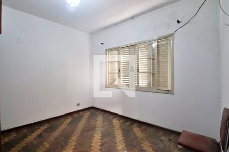 Casa à venda com 180m², 3 quartos e 8 vagasQuarto 3