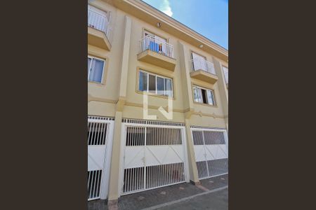 Casa à venda com 104m², 2 quartos e 2 vagas Casa à venda com 104m², 2 quartos e 2 vagasÁrea comum