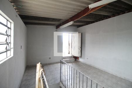 Casa à venda com 130m², 4 quartos e 1 vagaÁrea de Serviço