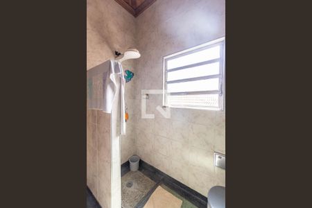 Casa à venda com 140m², 3 quartos e 1 vagaBanheiro