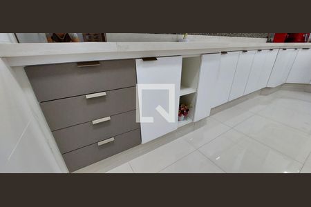 Apartamento à venda com 120m², 3 quartos e 2 vagas Apartamento à venda com 120m², 3 quartos e 2 vagasCozinha - Armários