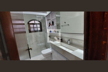 Apartamento à venda com 120m², 3 quartos e 2 vagas Apartamento à venda com 120m², 3 quartos e 2 vagasBanheiro Suite